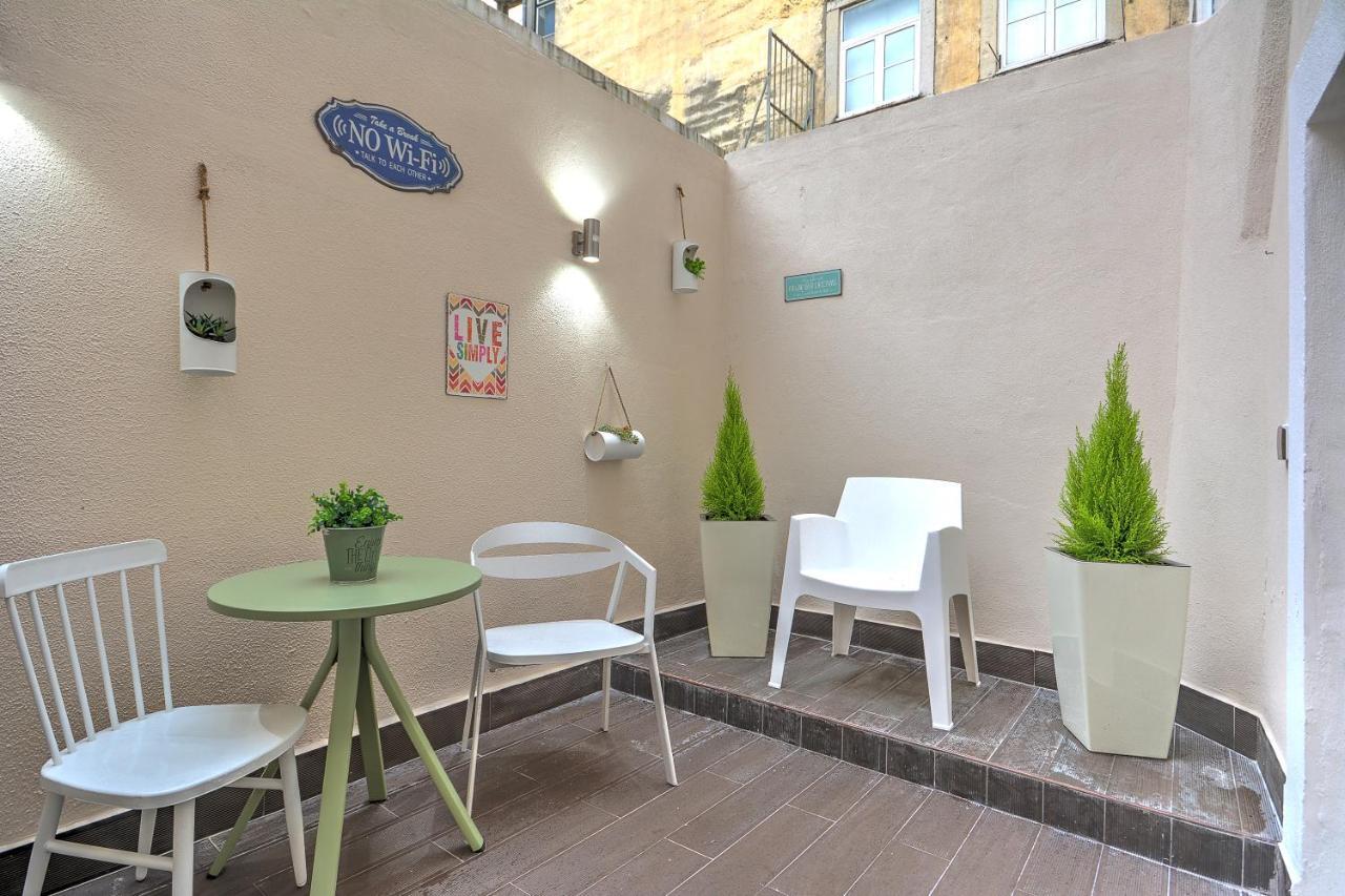 Traditional Apartment With A Terrace, Ac And Fast Internet Лиссабон Экстерьер фото